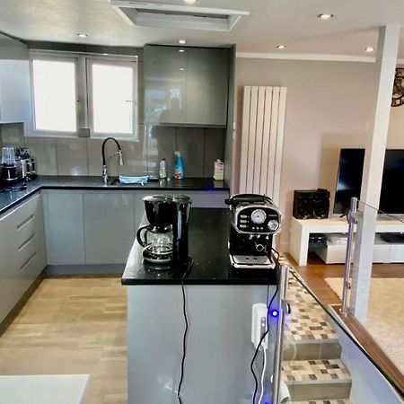 Modern Stylish Apartment At Brighton Station Eksteriør billede